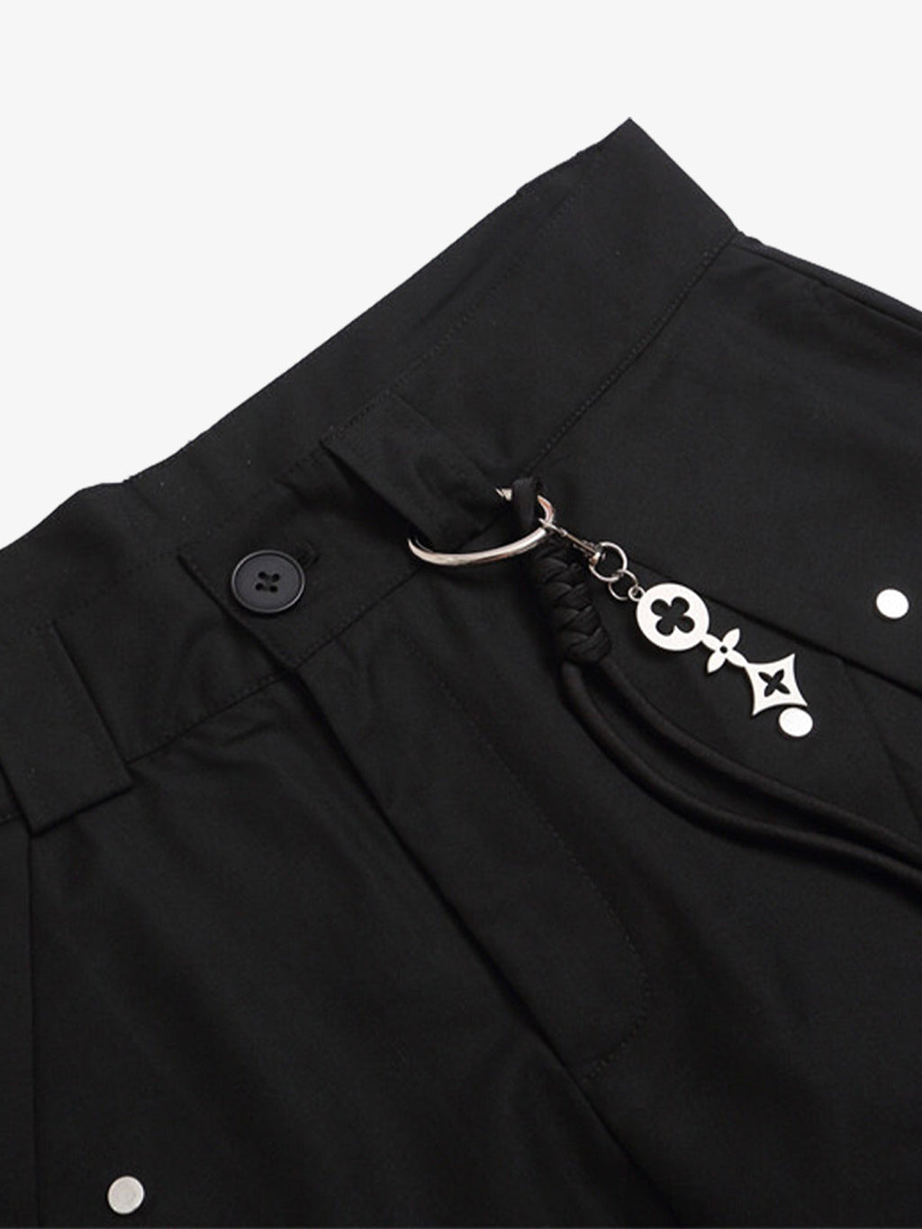 Men’s Black Wide-Leg Shorts with Tassel Detail, Asymmetric Hem – Casual Streetwear for Spring and Summer