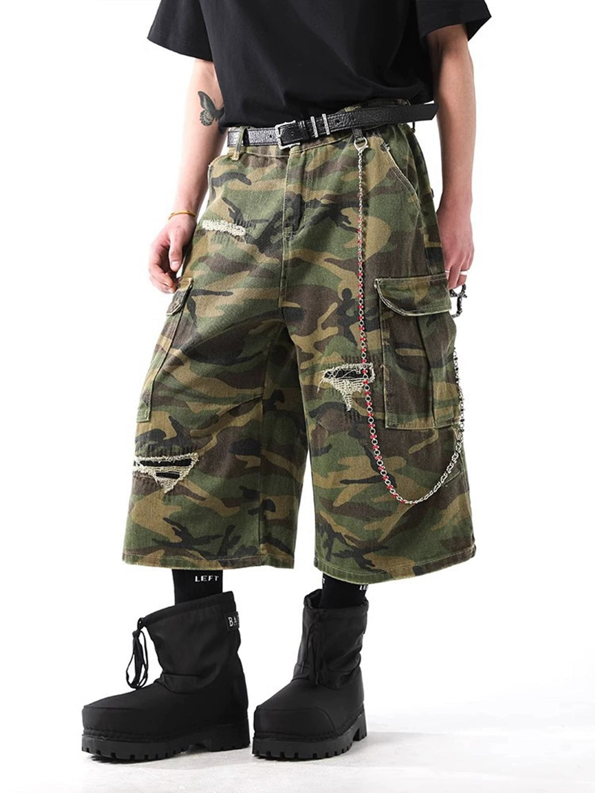 PrimeMasc Camouflage Cargo Shorts with Distressed Details – Multi-Pocket Urban Streetwear for Spring and Summer